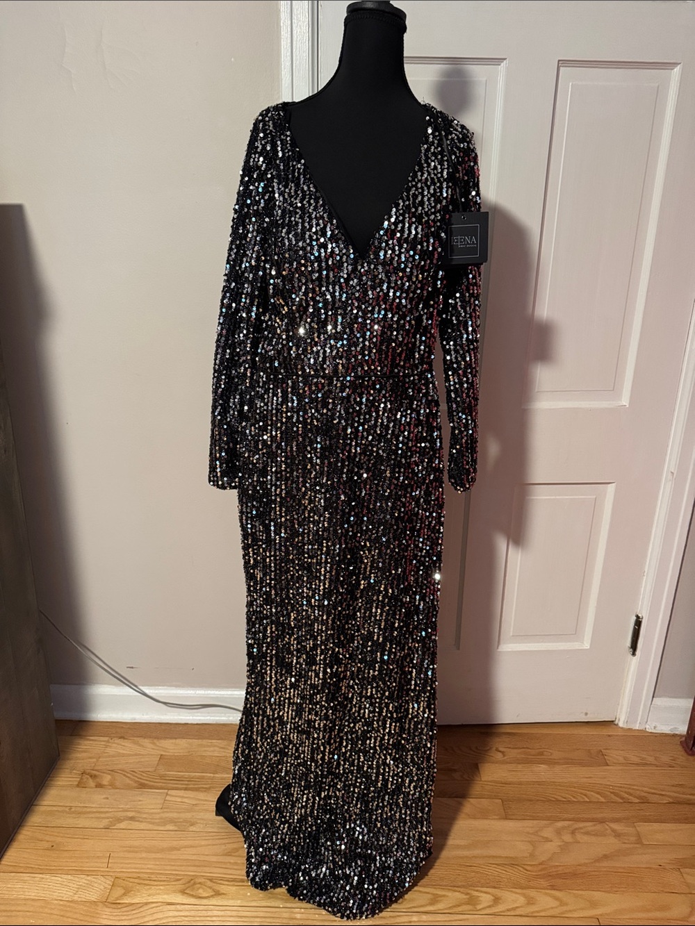 Ieena for Mac Duggal NWT Gown 26445 Sequined Long Sleeve Evening Formal Gala 10 - Picture 2 of 15